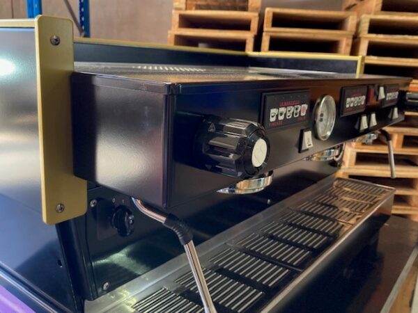 La Marzocco Linea Classic 3 group Coffee Machine Refurbished Espresso Equipment Black Custom Paint